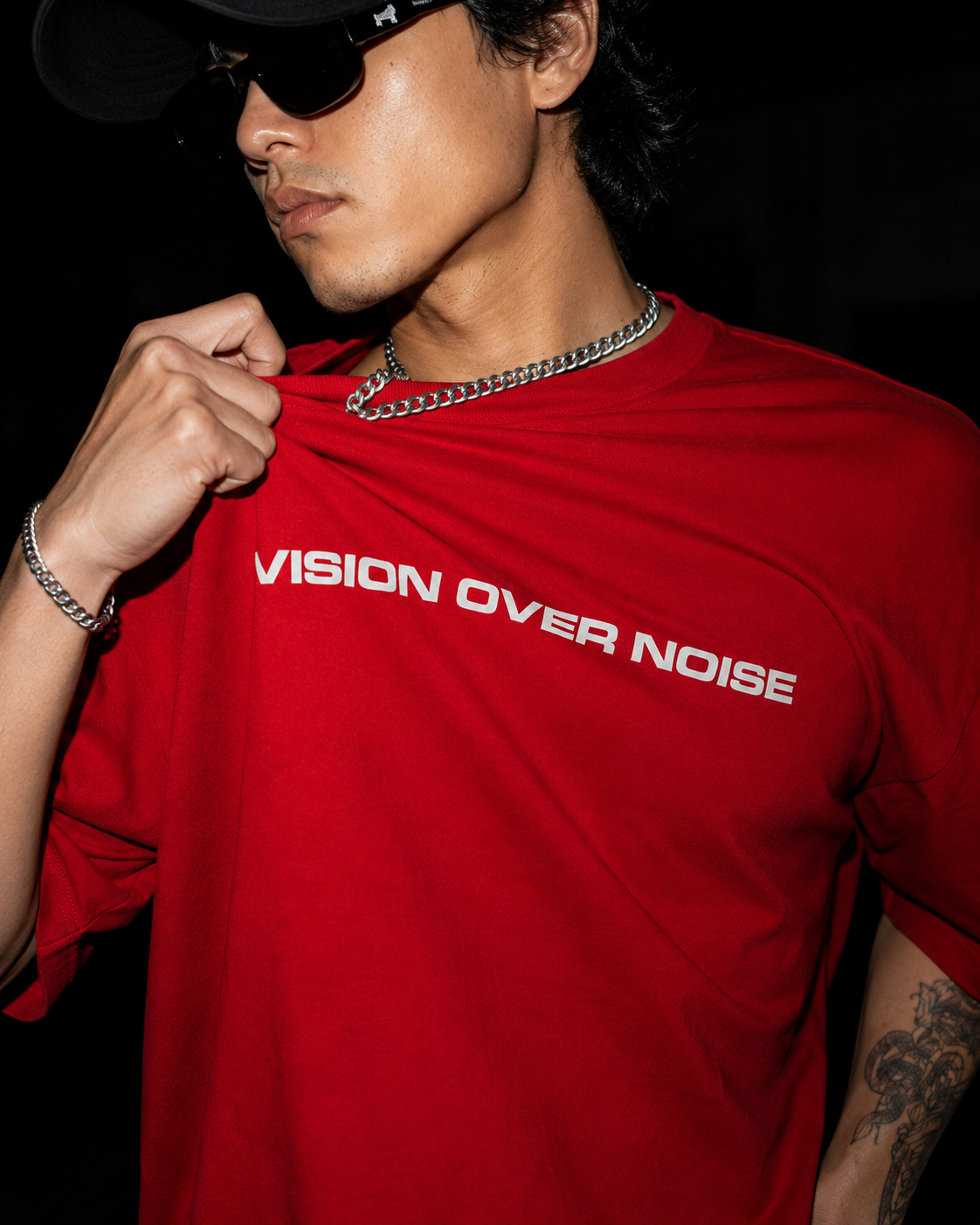 VISION OVER NOISE™ Oversized Streetwear Tee – Crimson Red 240 GSM